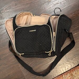 BAGSMART Quilted Black Travel Bag
